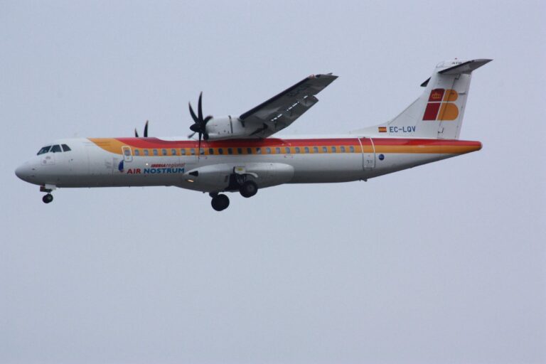 AIR NOSTRUM recupera los vuelos de Vigo a Valencia y Bilbao