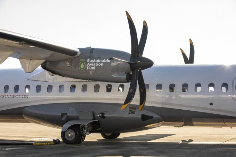 ATR realiza con éxito vuelos de prueba con combustible sostenible en uno de los motores