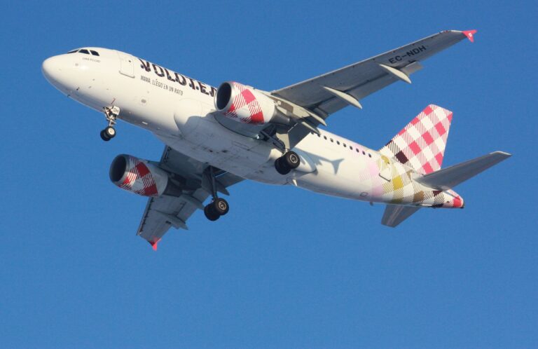 VOLOTEA contrata el mantenimiento de su flota A320 con IBERIA Mantenimiento