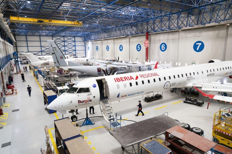 AIR NOSTRUM prestará servicios de mantenimiento a terceros para aviones Mitsubishi