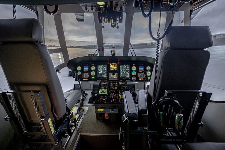 ENTROL presenta un simulador para el Sikorsky S-64 “Skycrane”