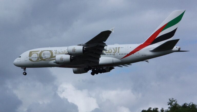 EMIRATES reprograma el A380 a Madrid
