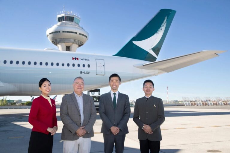 CATHAY PACIFIC vuelve a Madrid