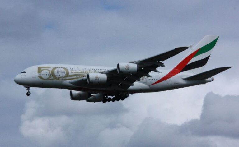 EMIRATES incrementa un 54% su capacidad anual de formación de pilotos